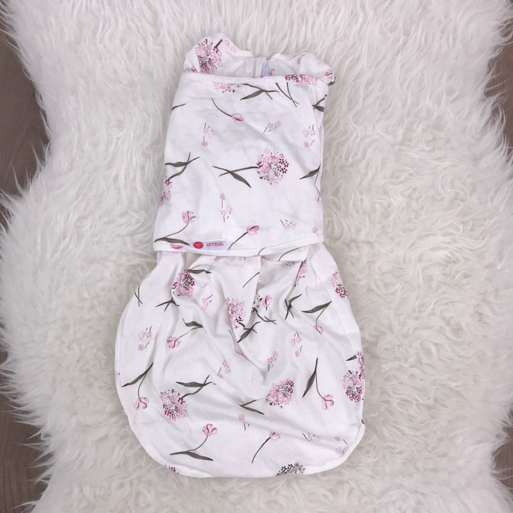 Embe Flower swaddle blanket